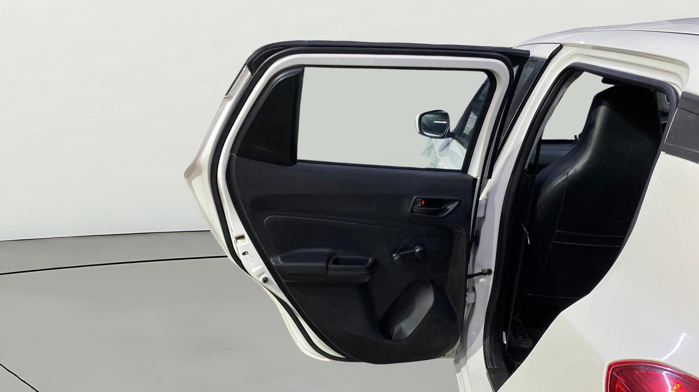2024 Maruti Swift LXI, Petrol, Manual, 15,848 km, LHS Rear Door