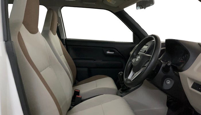 2022 Maruti New Wagon-R VXI (O) 1.0, Petrol, Manual, 41,259 km, Right Side Front Door Cabin