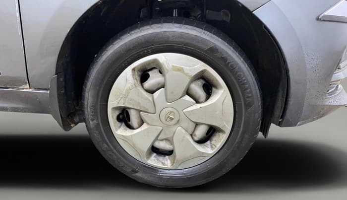 2023 Tata Tiago XM CNG, CNG, Manual, 78,031 km, Right Front Wheel