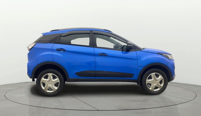 2021 Tata NEXON XMA SUNROOF PETROL, Petrol, Automatic, 20,203 km, Right Side View