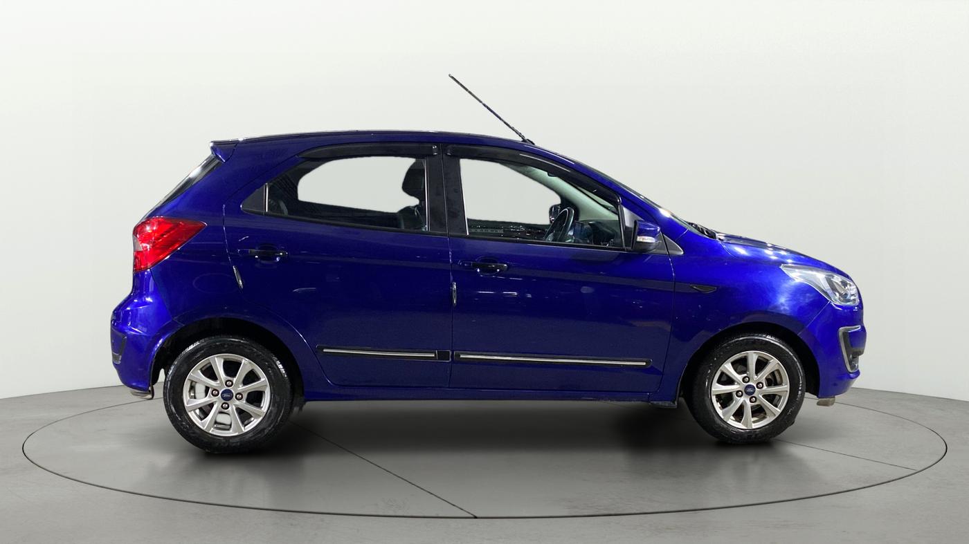 2019 Ford New Figo TITANIUM 1.2 PETROL MT, Petrol, Manual, 28,035 km, Right Side View