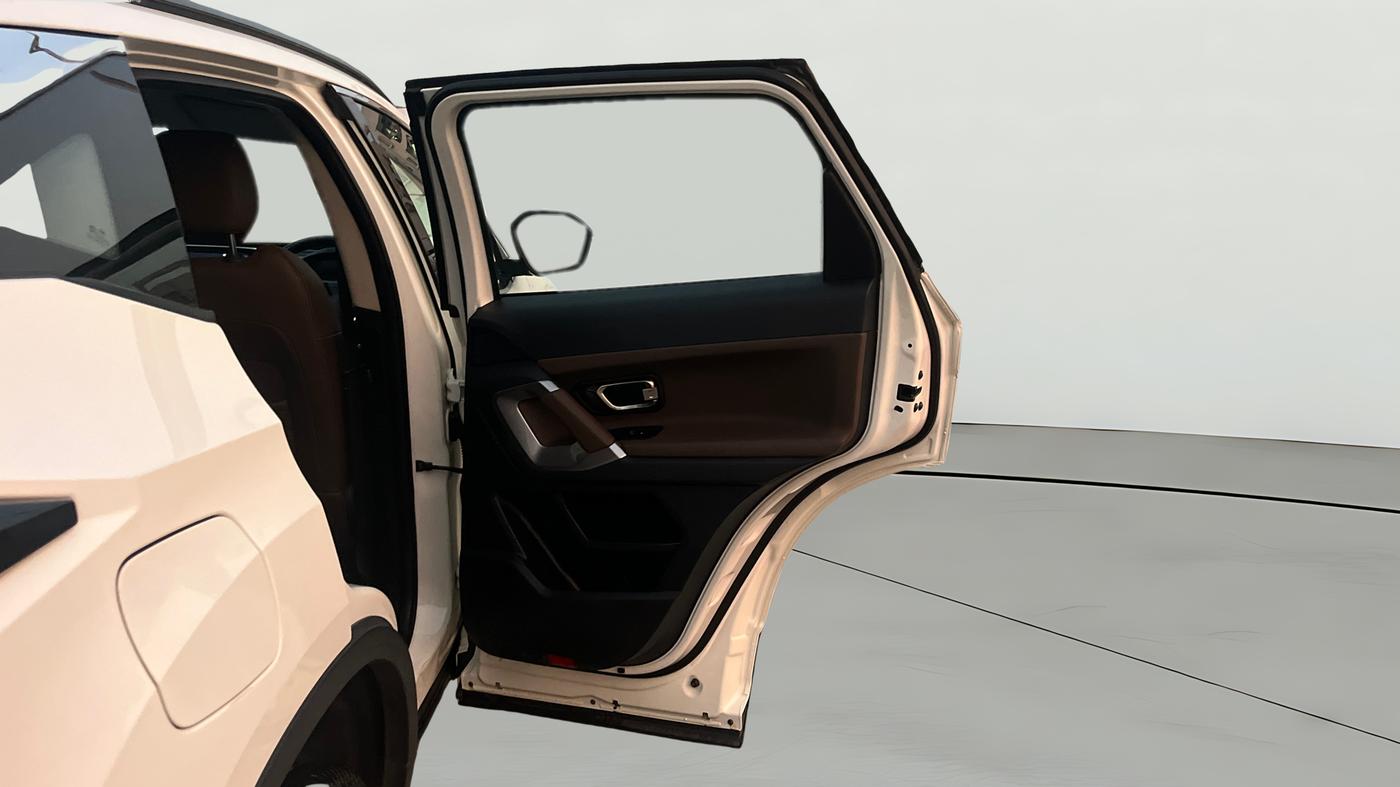 2019 Tata Harrier XZ 2.0L, Diesel, Manual, 53,881 km, RHS Rear Door