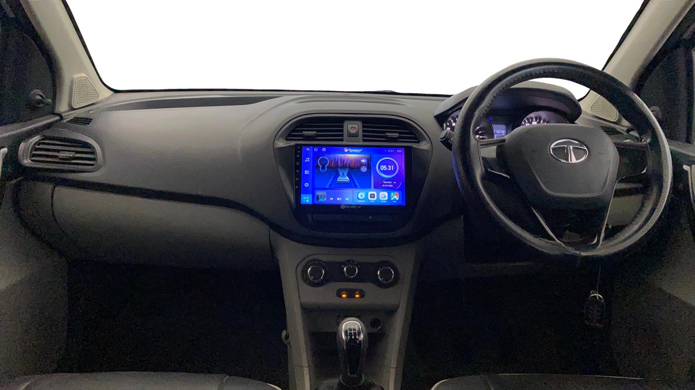 2019 Tata Tiago XM PETROL, Petrol, Manual, 40,753 km, Dashboard