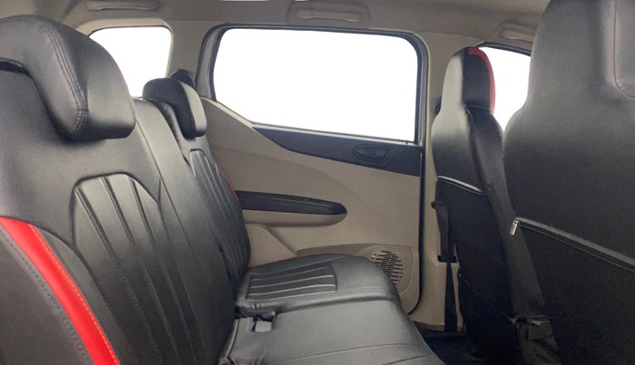 2021 Renault TRIBER RXL MT, Petrol, Manual, 97,073 km, Right Side Rear Door Cabin