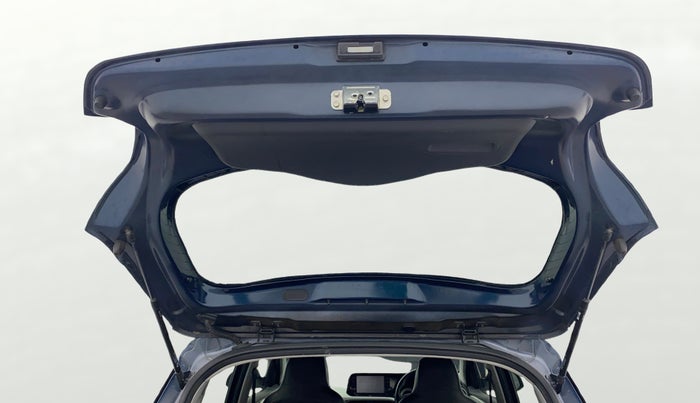 2020 Hyundai GRAND I10 NIOS SPORTZ AMT 1.2 KAPPA VTVT, CNG, Automatic, 63,245 km, Boot Door Open