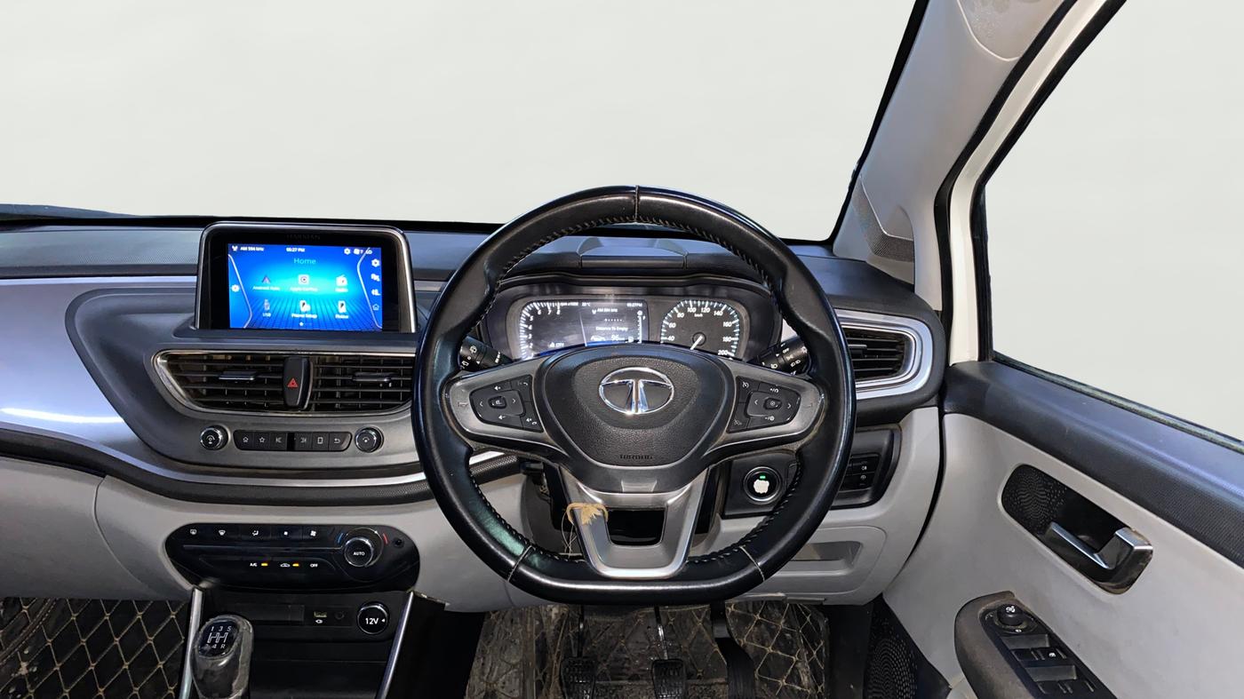 2021 Tata ALTROZ XZ PETROL, Petrol, Manual, 26,111 km, Steering Wheel Close Up