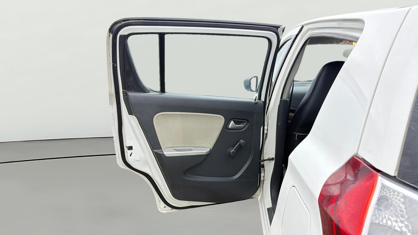 2017 Maruti Alto K10 VXI (O) AMT, Petrol, Automatic, 31,866 km, LHS Rear Door