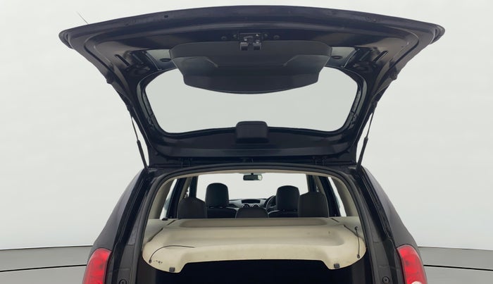 2015 Renault Duster 110 PS RXZ 4X4 MT DIESEL, Diesel, Manual, 56,189 km, Boot Door Open