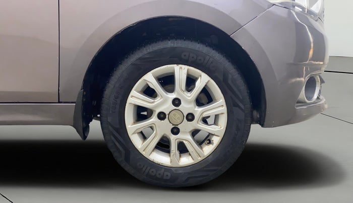 2016 Tata Tiago XZ PETROL, Petrol, Manual, 1,25,966 km, Right Front Wheel