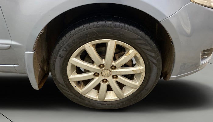 2013 Maruti SX4 ZXI, Petrol, Manual, 1,00,645 km, Right Front Wheel