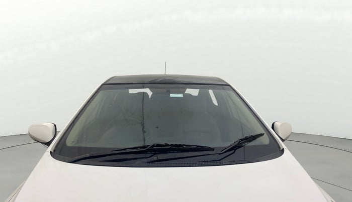 2014 Hyundai Verna FLUIDIC 1.6 CRDI SX, Diesel, Manual, 1,35,671 km, Front Windshield