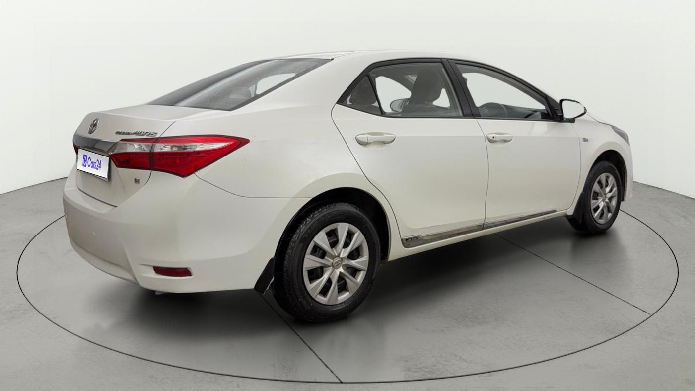 2014 Toyota Corolla Altis JS PETROL, CNG, Manual, 84,018 km, Right Back Diagonal