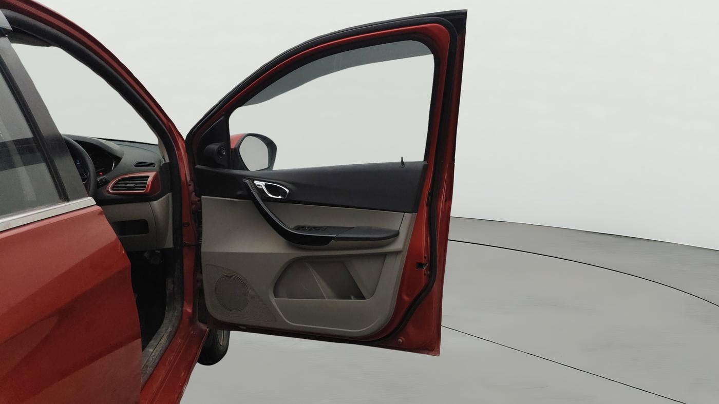 2019 Tata Tiago XZA PLUS PETROL, Petrol, Automatic, 57,497 km, RHS Front Door