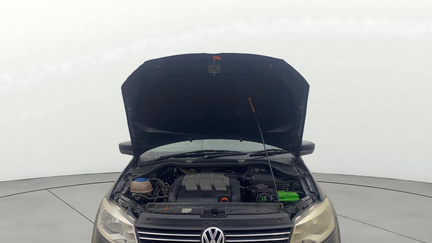 2012 Volkswagen Polo COMFORTLINE 1.2L, Diesel, Manual, 68,237 km, Open Bonet