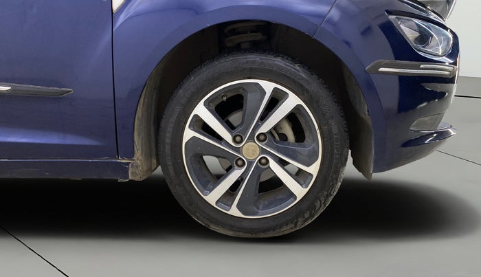 2022 Tata ALTROZ XZA PLUS, Petrol, Automatic, 19,931 km, Right Front Wheel