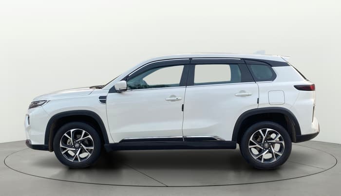 2024 Toyota URBAN CRUISER HYRYDER G NEO DRIVE, Petrol, Manual, 23,486 km, Left Side