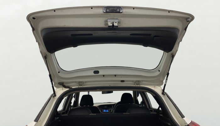 2018 Hyundai Elite i20 MAGNA EXECUTIVE 1.2, Petrol, Manual, 87,648 km, Boot Door Open