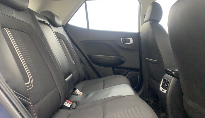 2020 Hyundai VENUE SX (O) 1.5 CRDI, Diesel, Manual, 53,641 km, Right Side Rear Door Cabin