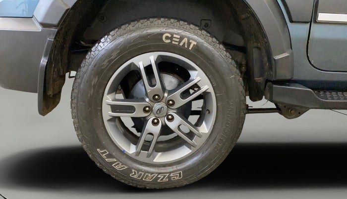 2020 Mahindra Thar LX PETROL HT 4WD AT, Petrol, Automatic, 35,192 km, Right Rear Wheel