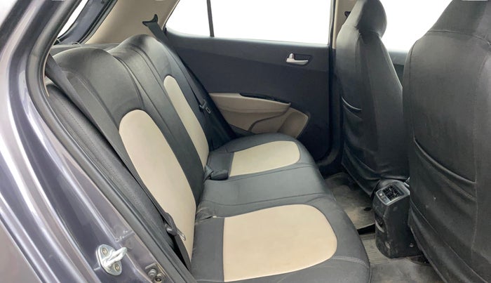 2017 Hyundai Grand i10 SPORTZ (O) 1.2 KAPPA VTVT, Petrol, Manual, 49,361 km, Right Side Rear Door Cabin