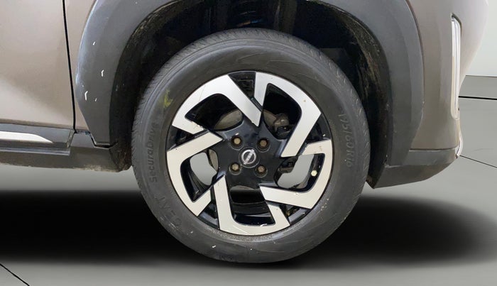 2021 Nissan MAGNITE XV TURBO CVT, Petrol, Automatic, 76,368 km, Right Front Wheel