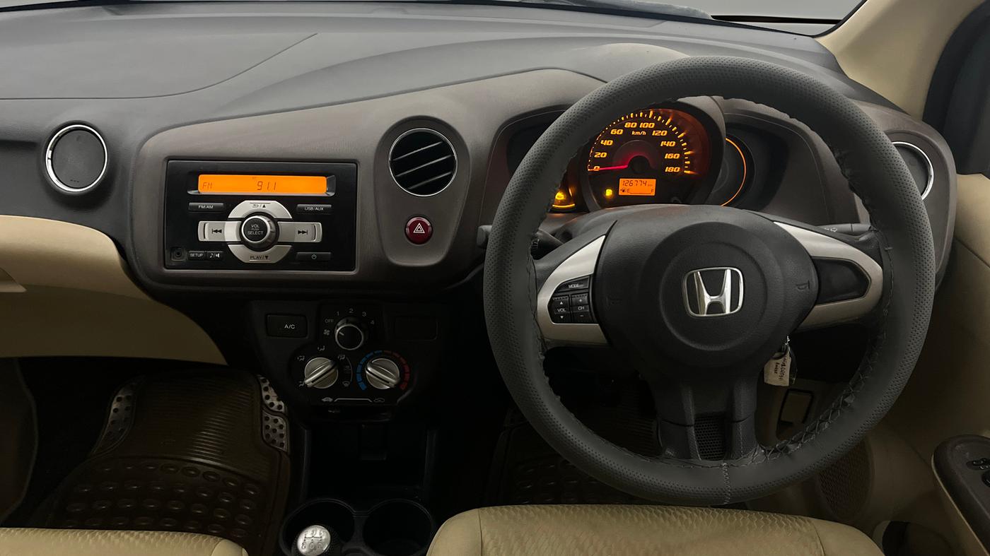 2013 Honda Amaze 1.2L I-VTEC S, Petrol, Manual, 1,26,750 km, Steering Wheel Close Up