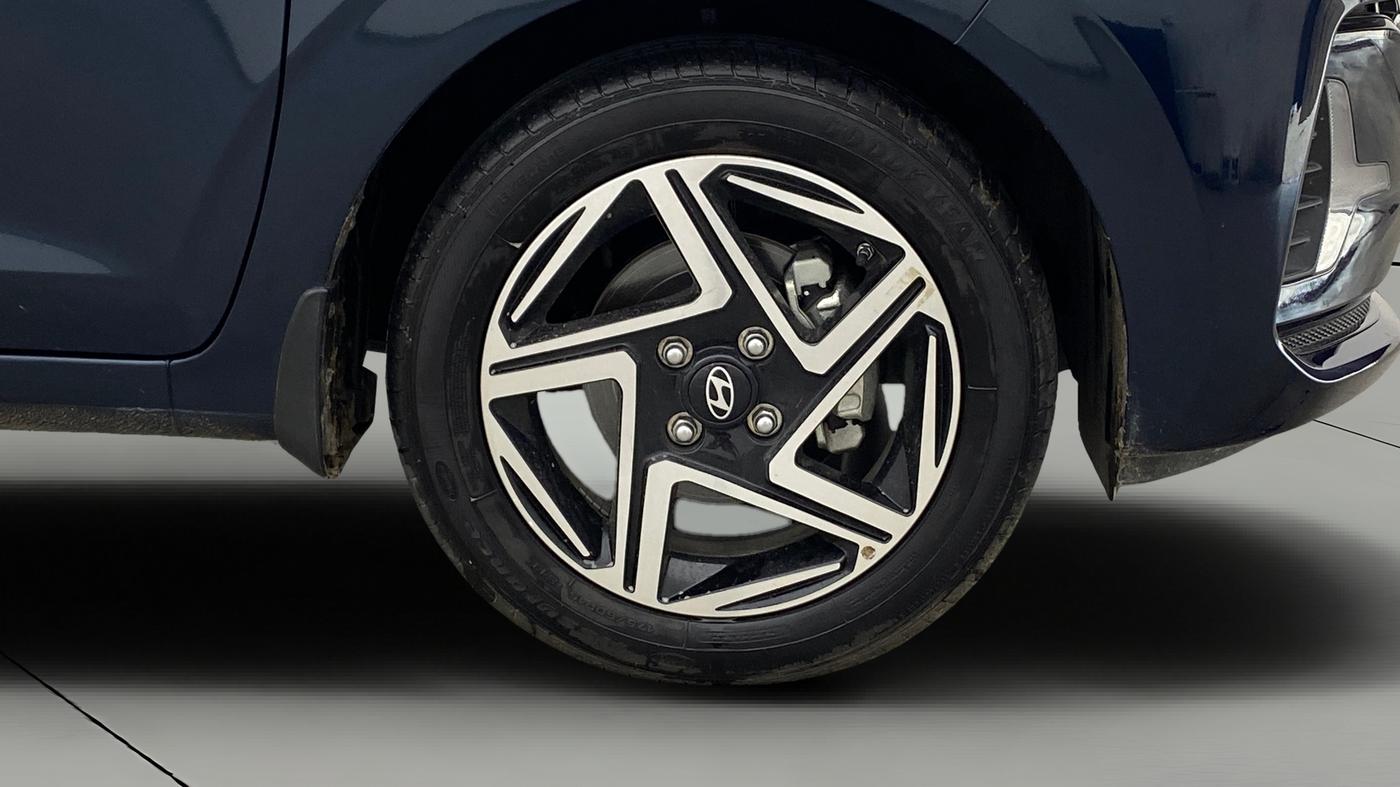 2025 Hyundai GRAND I10 NIOS Sportz (O) 1.2 Kappa AMT, Petrol, Automatic, 3,161 km, Right Front Wheel