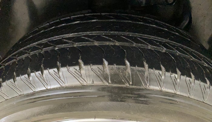 2023 Tata Safari XZA PLUS GOLD, Diesel, Automatic, 39,398 km, Right Rear Tyre Tread