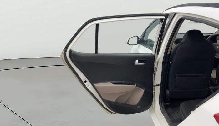 2016 Hyundai Grand i10 Sports plus 1.2, Petrol, Manual, 69,094 km, LHS Rear Door