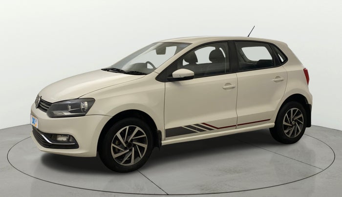 2017 Volkswagen Polo COMFORTLINE 1.2L, Petrol, Manual, 53,815 km, Left Front Diagonal