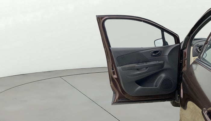 2018 Renault Captur RXE PETROL, Petrol, Manual, 43,316 km, LHS Front Door