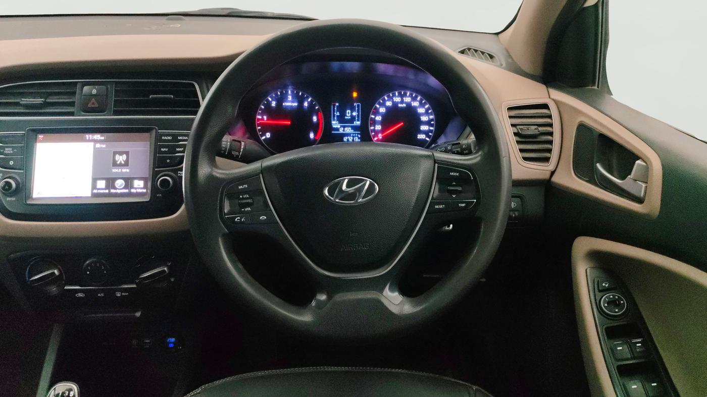 2019 Hyundai Elite i20 SPORTZ PLUS 1.4 CRDI, Diesel, Manual, 1,27,154 km, Steering Wheel Close Up