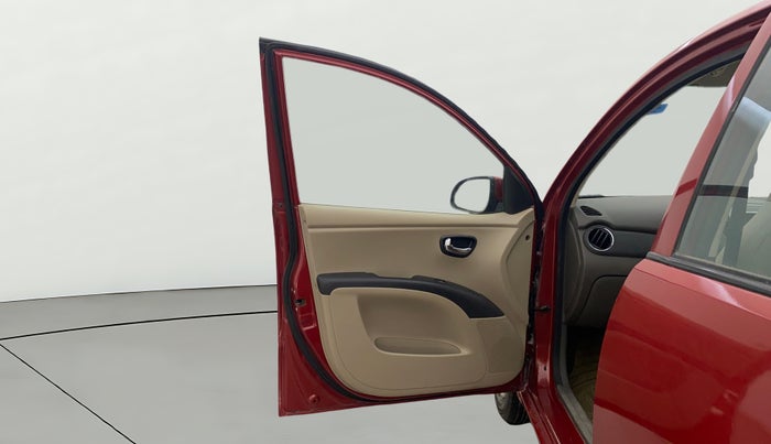 2012 Hyundai i10 MAGNA 1.2, CNG, Manual, 64,441 km, LHS Front Door