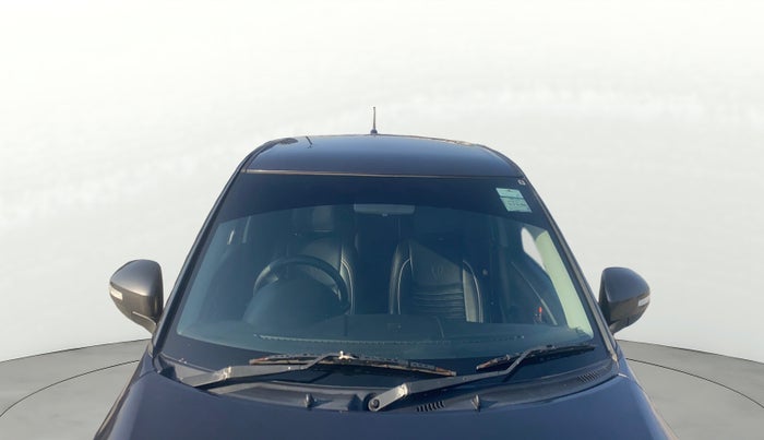 2017 Maruti Swift VXI, Petrol, Manual, 1,22,660 km, Front Windshield