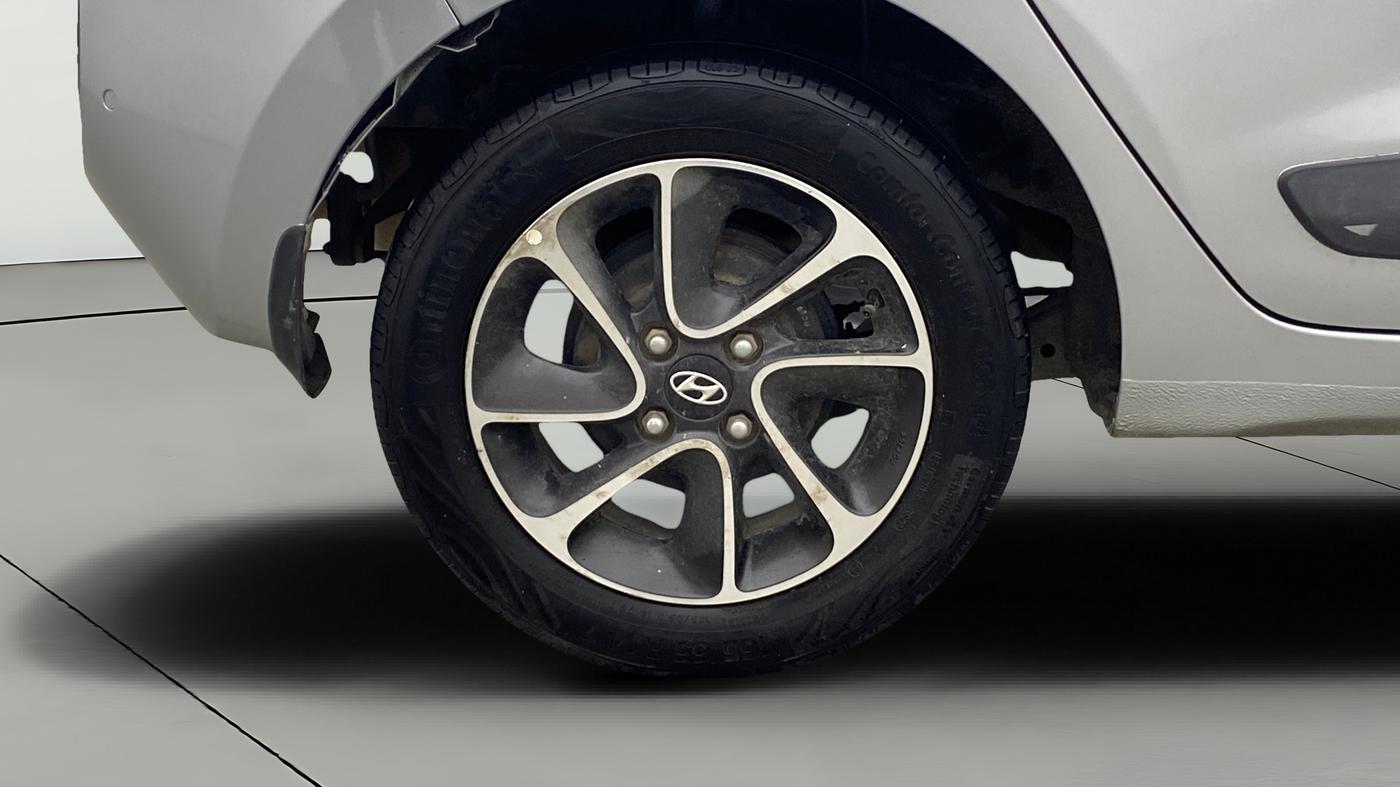 2019 Hyundai Grand i10 SPORTZ AT 1.2 KAPPA VTVT, Petrol, Automatic, 76,726 km, Right Rear Wheel