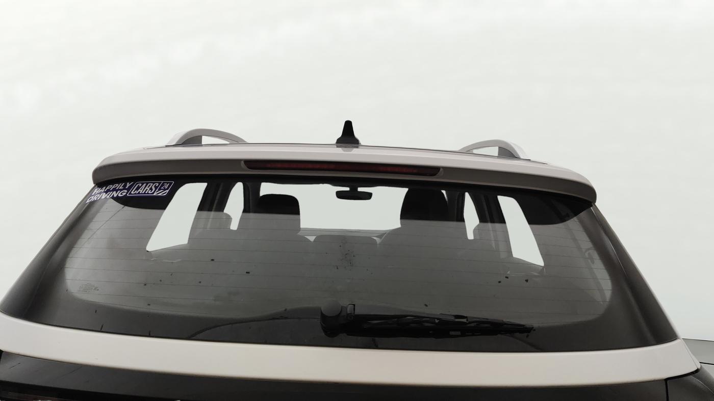 2022 Volkswagen TAIGUN GT PLUS 1.5 TSI DSG, Petrol, Automatic, 1,32,188 km, Rear Windshield