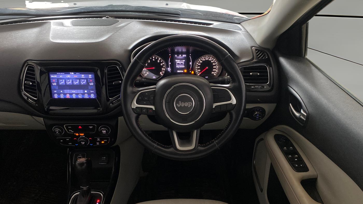 2017 Jeep Compass LIMITED 1.4 PETROL AT, Petrol, Automatic, 58,441 km, Steering Wheel Close Up