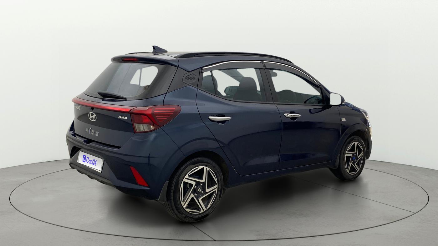 2024 Hyundai GRAND I10 NIOS ASTA AMT 1.2 KAPPA VTVT, Petrol, Automatic, 23,608 km, Right Back Diagonal