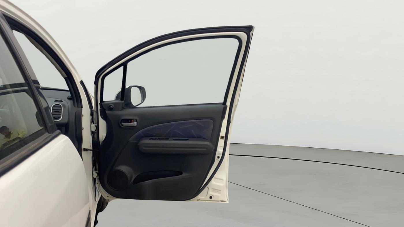 2012 Maruti Ritz VXI, CNG, Manual, 65,573 km, RHS Front Door