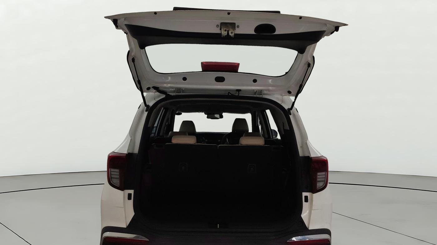 2022 KIA CARENS LUXURY PLUS 1.5 DIESEL AT 6 STR, Diesel, Automatic, 20,469 km, Boot Door Open