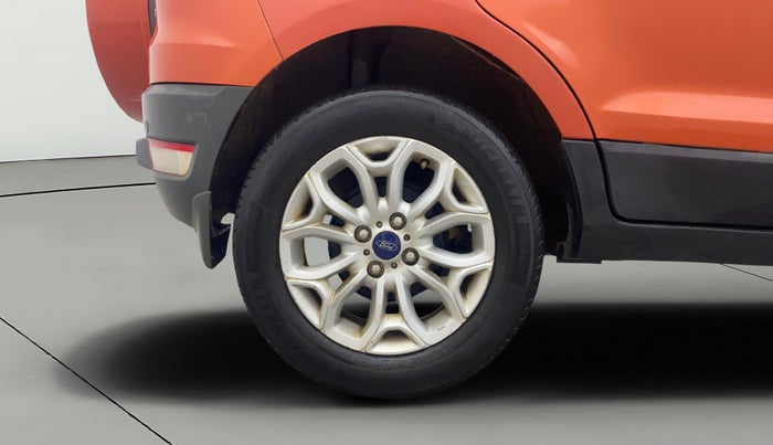 2015 Ford Ecosport TITANIUM 1.5L PETROL AT, Petrol, Automatic, 1,48,543 km, Right Rear Wheel