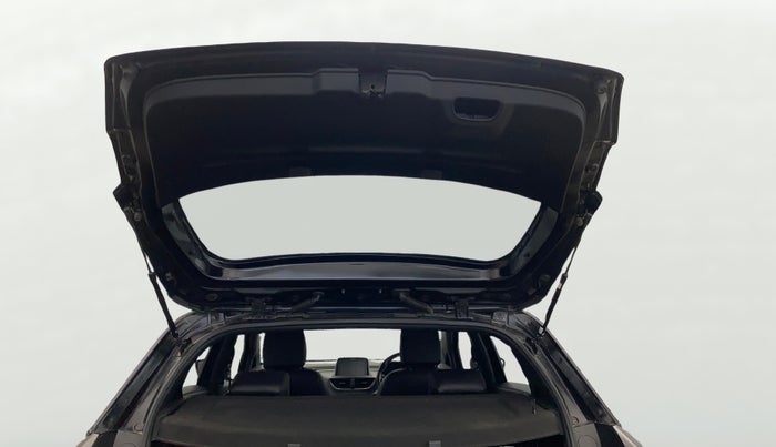 2022 Tata ALTROZ XZ PLUS DIESEL DARK EDITION, Diesel, Manual, 73,391 km, Boot Door Open