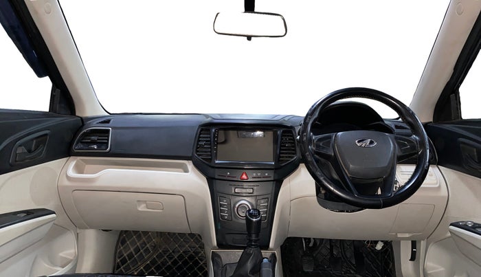2022 Mahindra XUV300 W4 1.2 PETROL, Petrol, Manual, 26,197 km, Dashboard