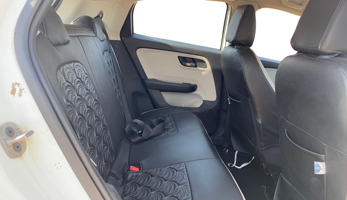 2023 Tata ALTROZ XT PETROL, Petrol, Manual, 27,189 km, Right Side Rear Door Cabin