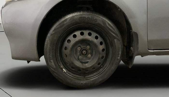 2015 Toyota Etios G, Petrol, Manual, 65,170 km, Left Front Wheel