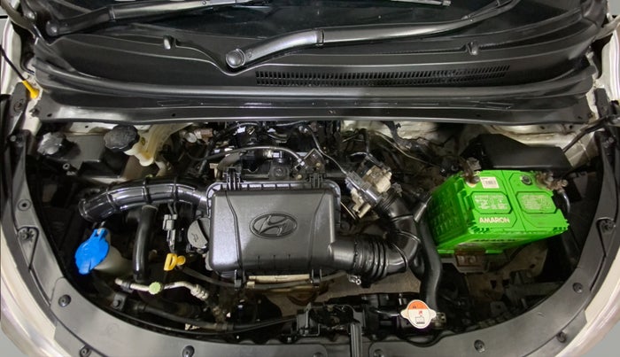 2015 Hyundai i10 MAGNA 1.1, Petrol, Manual, 35,323 km, Engine View