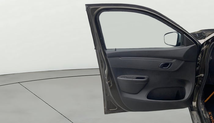 2018 Renault Kwid RXT 1.0 (O), Petrol, Manual, 23,684 km, LHS Front Door