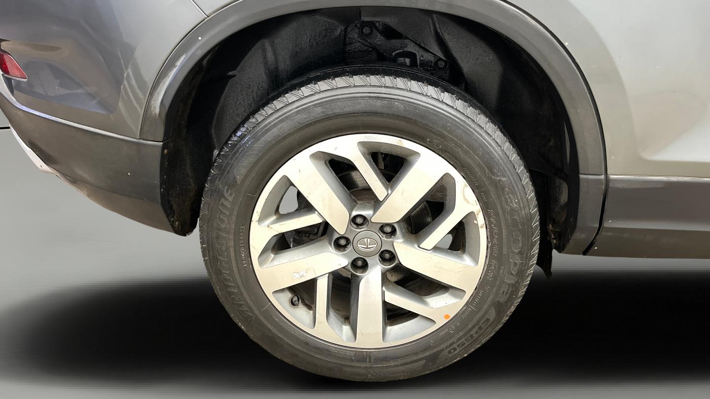 2021 Tata Safari XZA PLUS, Diesel, Automatic, 92,954 km, Right Rear Wheel