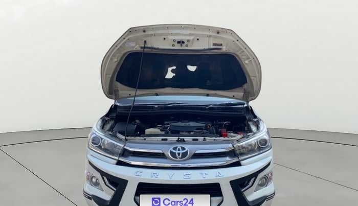 2017 Toyota Innova Crysta 2.8 ZX AT 7 STR, Diesel, Automatic, 67,322 km, Open Bonet
