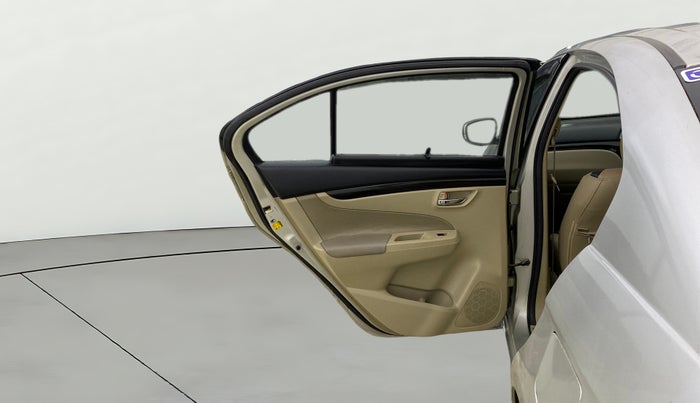 2015 Maruti Ciaz ZDI SHVS, Diesel, Manual, 97,981 km, LHS Rear Door